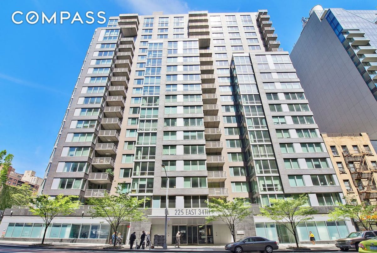 Photo for The Charleston - 225 East 34th Street Condominium in Murray Hill, Manhattan