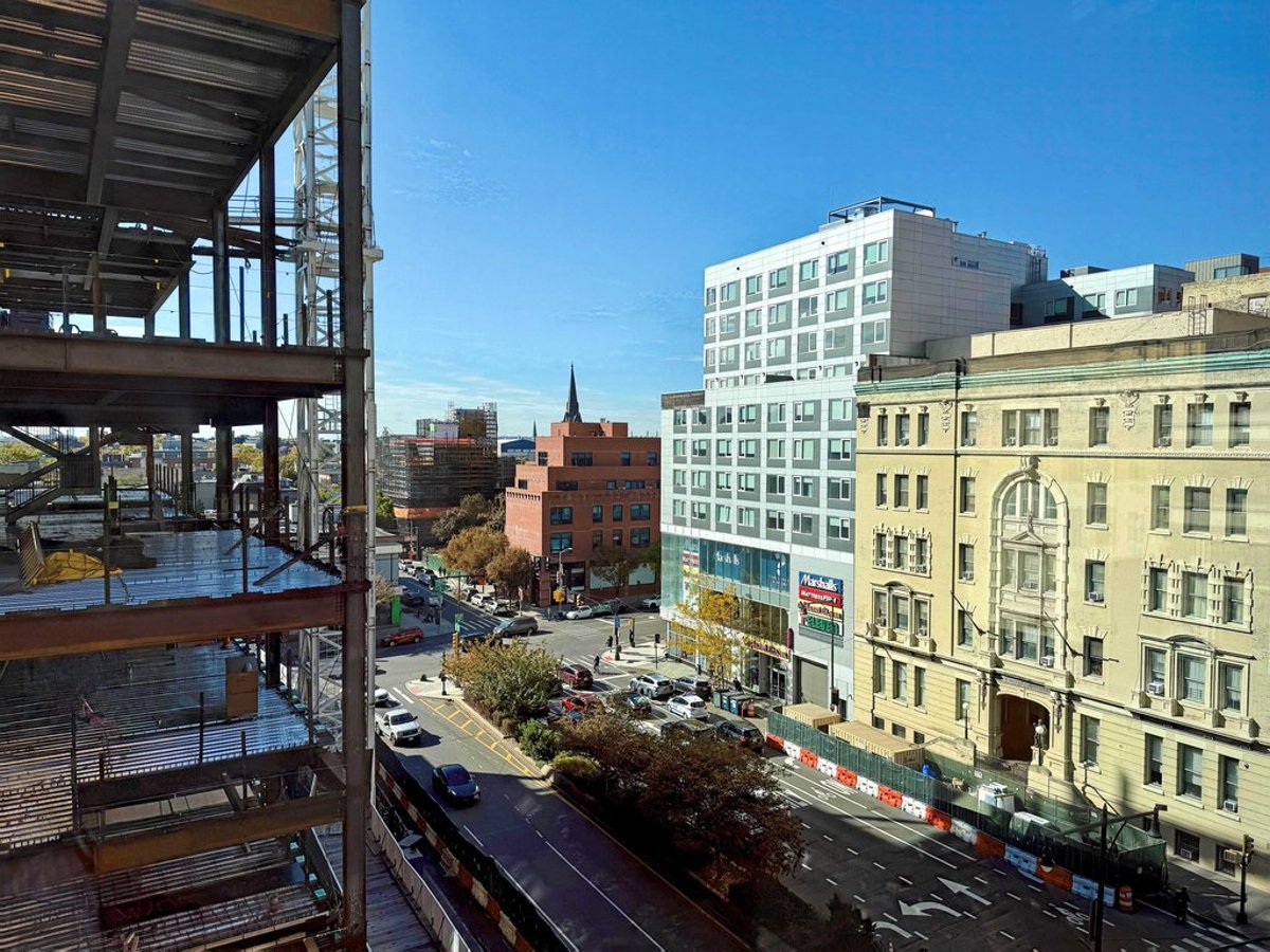 Photo for Boulevard East - 53 Boerum Place Condominium in Boerum Hill, Brooklyn