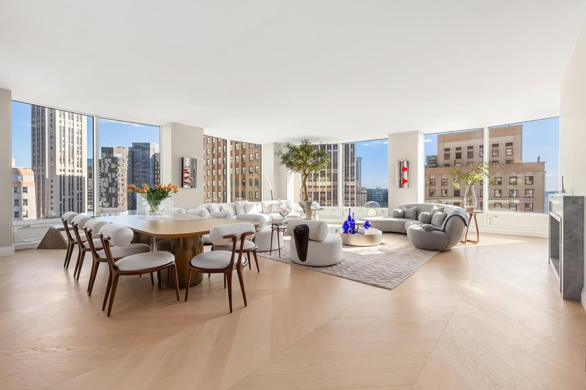 Photo for One Wall Street - 99-101 Wall Street Condominium in Financial District, Manhattan