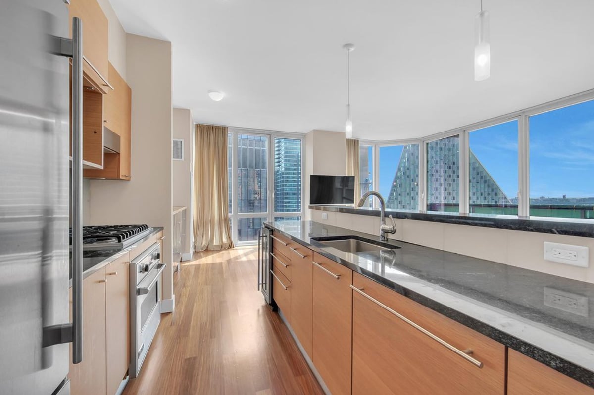 Photo for 10 West End Avenue - 10 West End Avenue Condominium in Midtown West, Manhattan