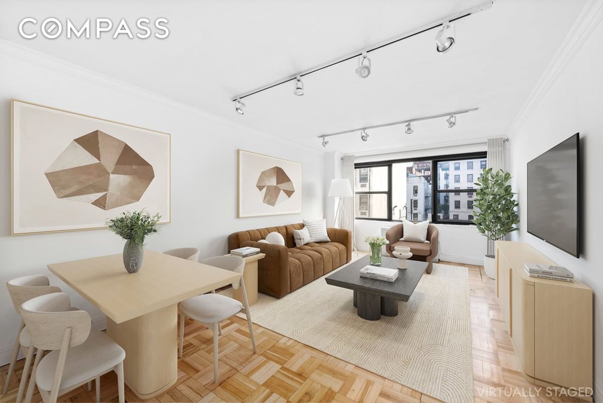 Photo for Victoria House - 200 East 27th Street Cooperative in Murray Hill, Manhattan