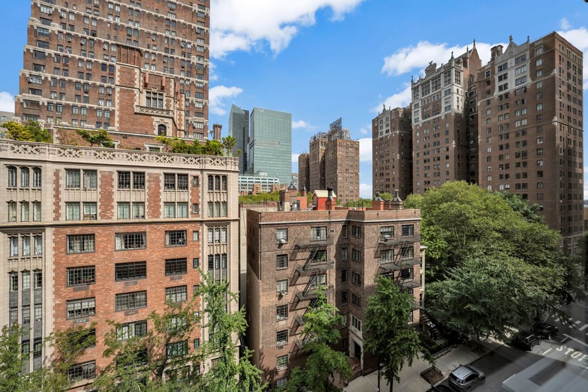 Photo for 2 Tudor City Place - 2 Tudor City Place Cooperative in Turtle Bay, Manhattan