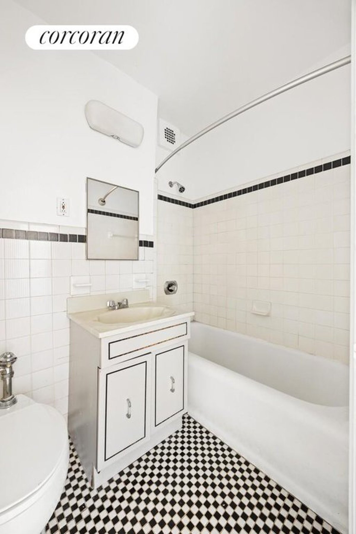 Photo for 24 Fifth Avenue - 24 Fifth Avenue Cooperative in Greenwich Village, Manhattan