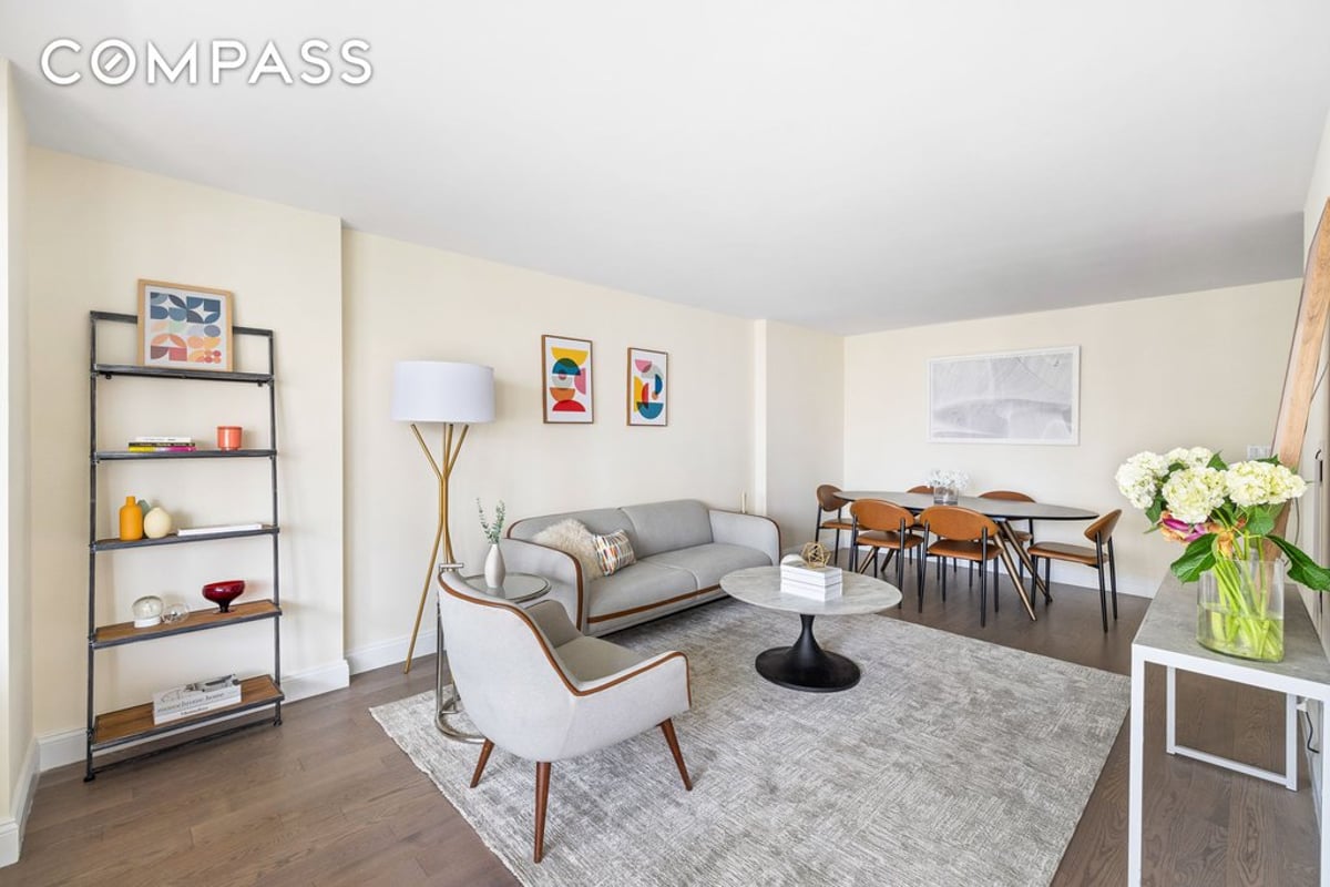 Photo for 100 West - 100 West 93rd Street Condominium in Upper West Side, Manhattan