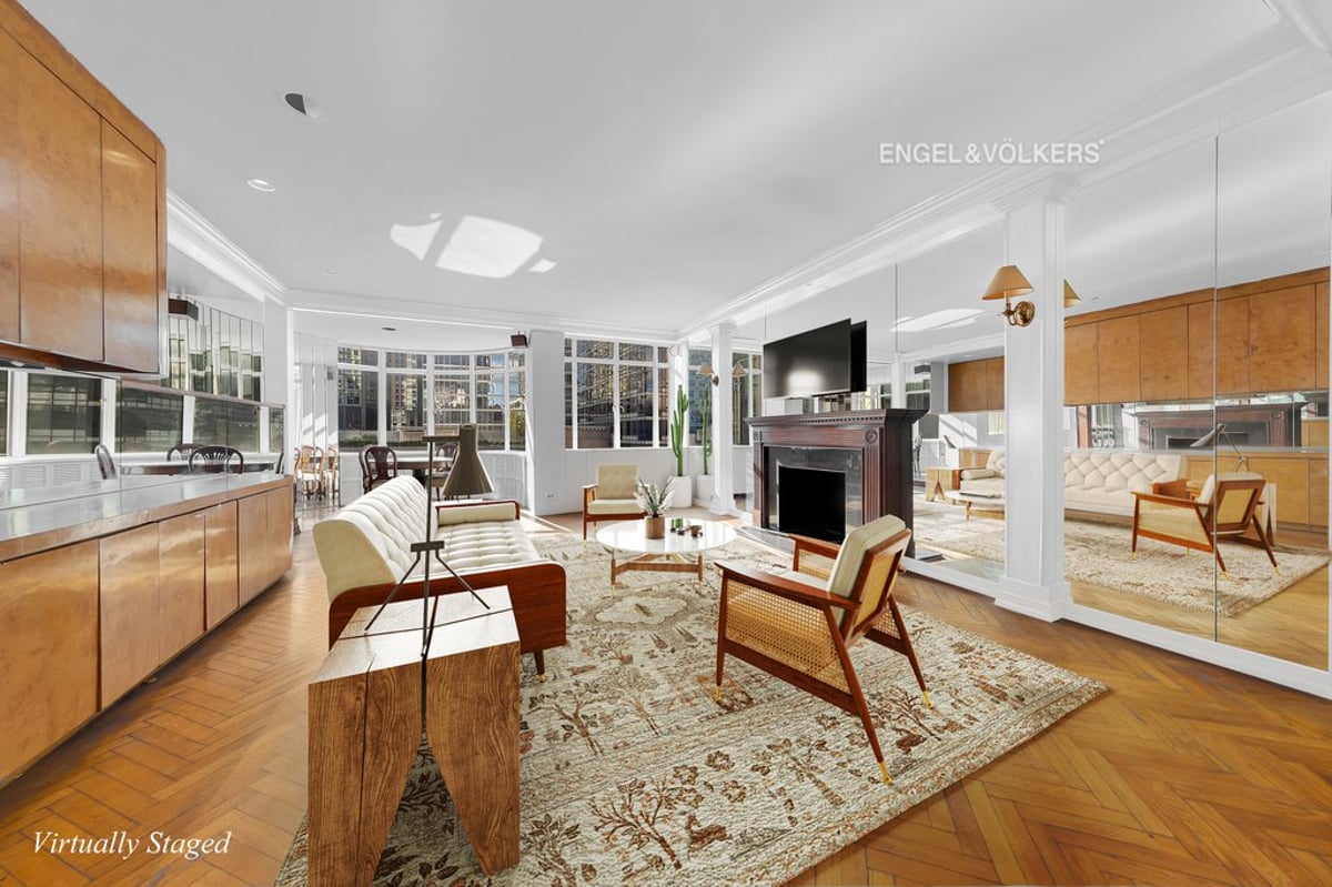 Photo for Rockefeller Apartments - 17 West 54th Street Cooperative in Midtown, Manhattan