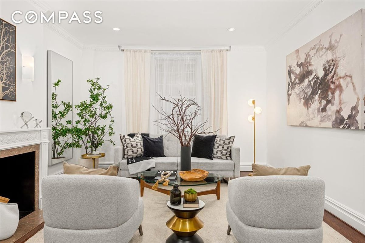 Photo for 850 PARK AVENUE - 850 Park Avenue Cooperative in Upper East Side, Manhattan