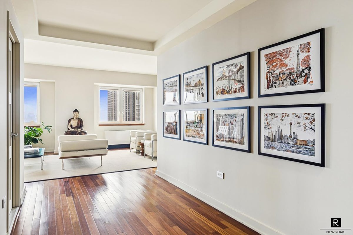 Photo for 425 Fifth Avenue - 425 Fifth Avenue Condominium in Murray Hill, Manhattan