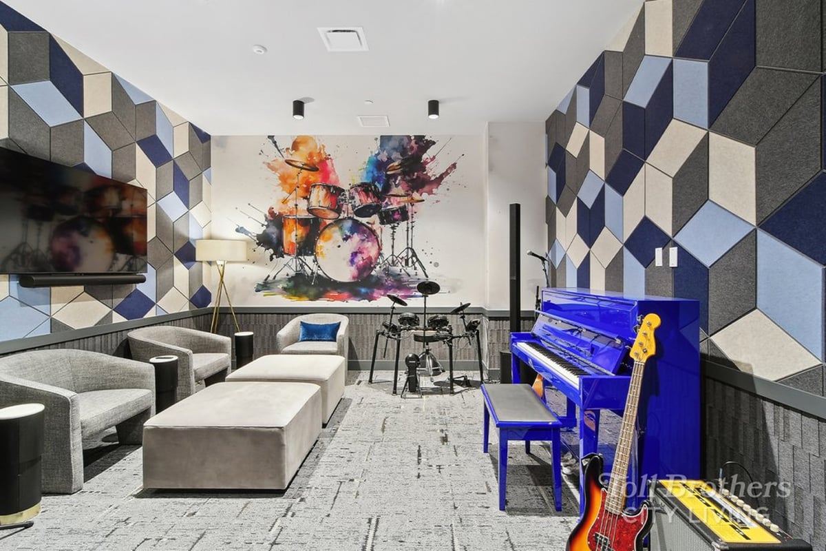 Photo for The Rockwell - 218 West 103rd Street Condominium in Manhattan Valley, Manhattan