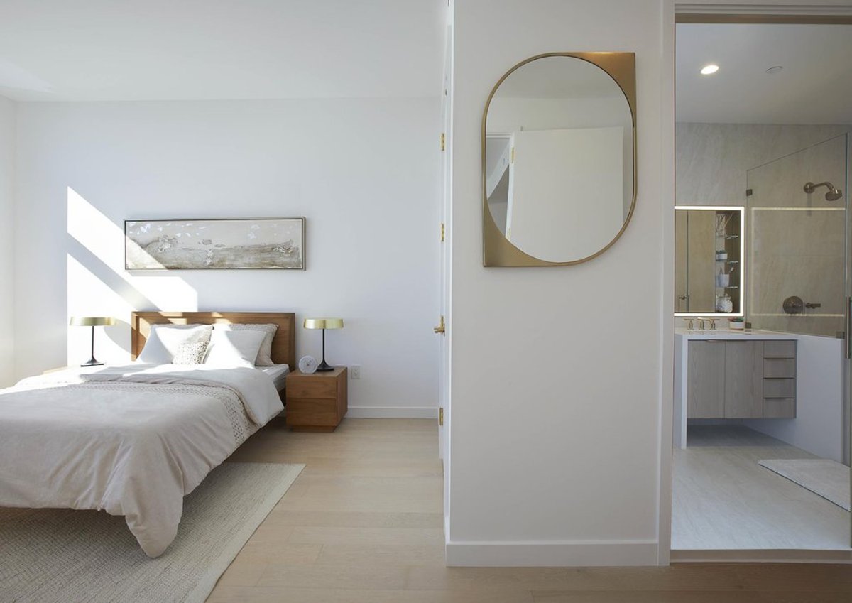 Photo for Skyline Tower - 3 Court Square Condominium in Long Island City, Queens