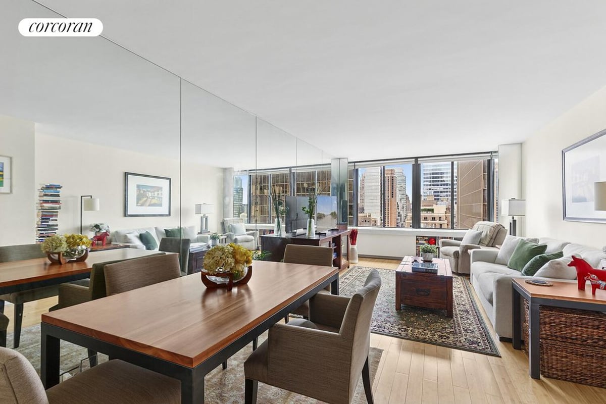Photo for 445 5th Avenue - 445 5th Avenue Condominium in Murray Hill, Manhattan