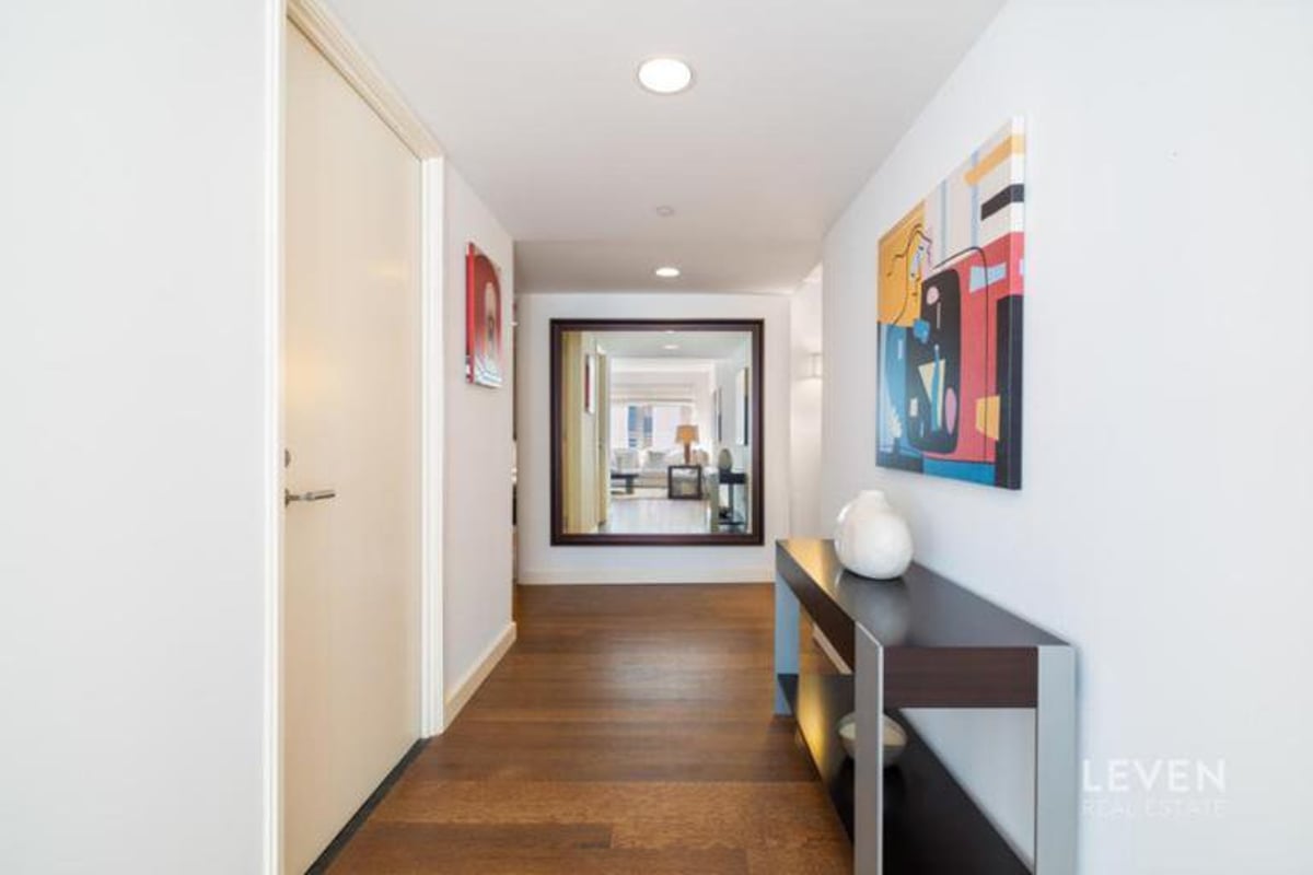 Photo for Windsor Park - 100 West 58th Street Condominium in Midtown, Manhattan