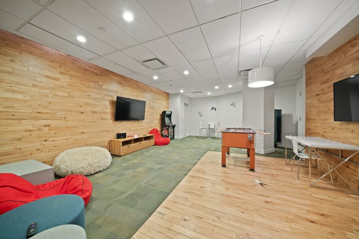 Photo for Circa Central Park - 285 West 110th Street Condominium in Harlem, Manhattan