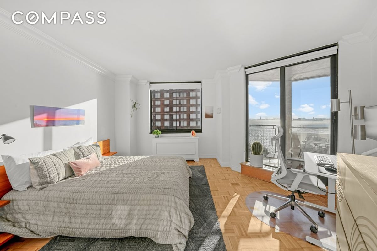 Photo for Liberty House - 377 Rector Place Condominium in Battery Park City, Manhattan