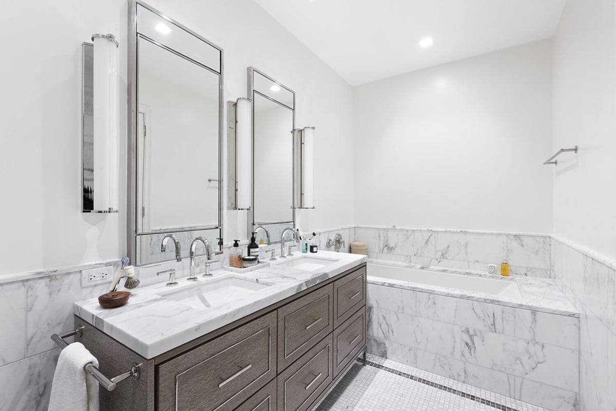 Photo for 25 Park Row - 25 Park Row Condominium in Financial District, Manhattan