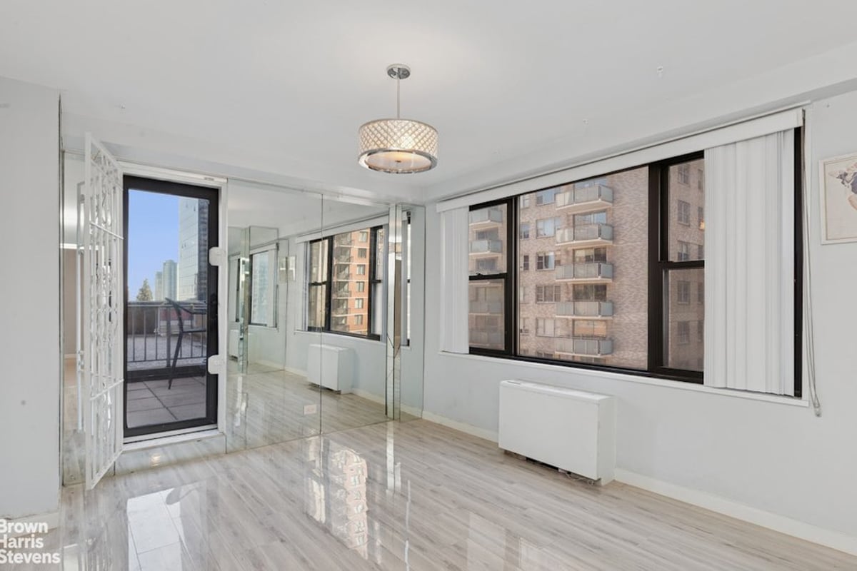 Photo for The Hamilton - 305 East 40th Street Cooperative in Turtle Bay, Manhattan