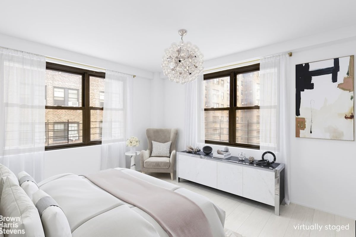 Photo for The Hamilton - 305 East 40th Street Cooperative in Turtle Bay, Manhattan