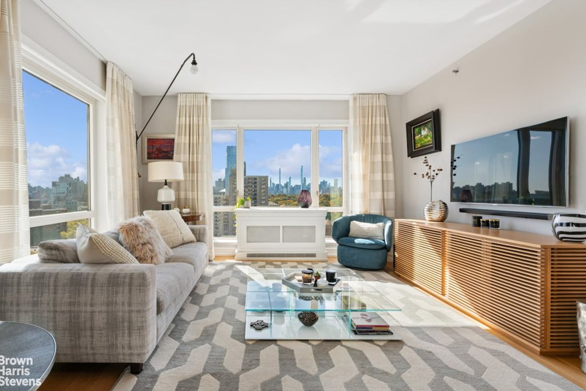 Photo for One Museum Mile - 1280 Fifth Avenue Condominium in Harlem, Manhattan