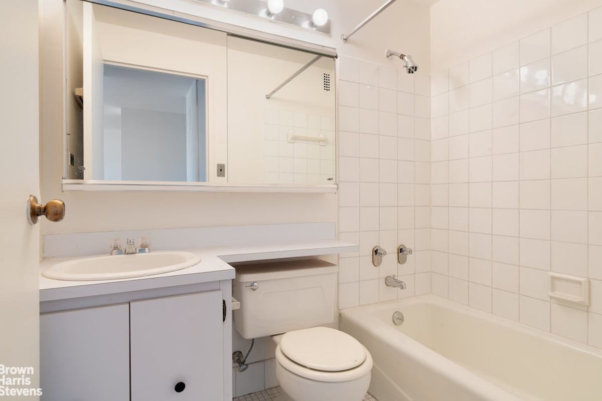 Photo for Plymouth Tower - 340 East 93rd Street Cooperative in Upper East Side, Manhattan