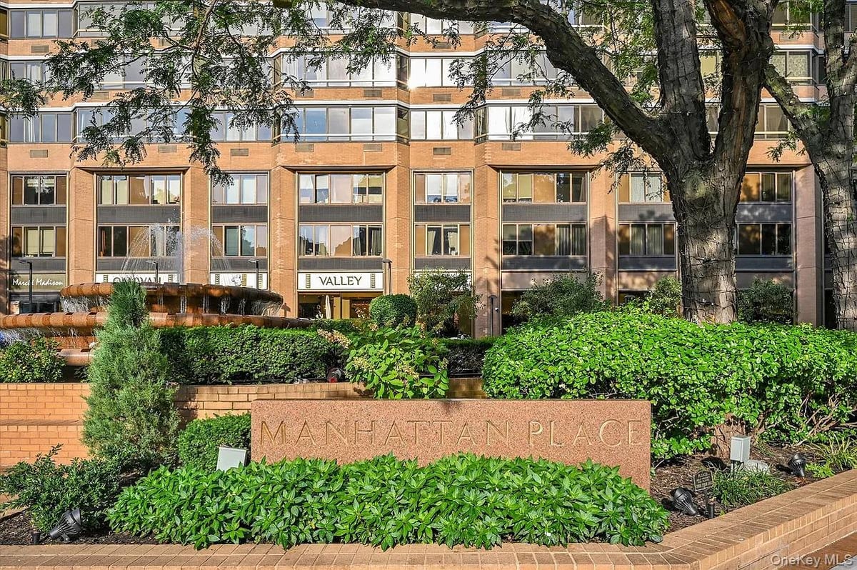 Photo for Manhattan Place - 630 First Avenue Condominium in Midtown East, Manhattan