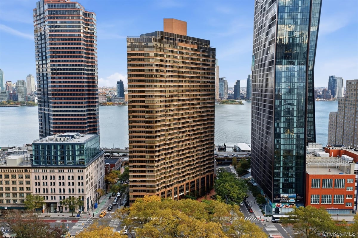 Photo for Manhattan Place - 630 First Avenue Condominium in Midtown East, Manhattan