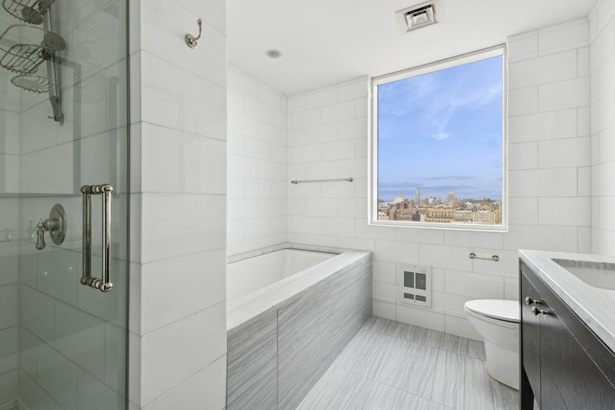 Photo for Ariel East - 2628 Broadway Condominium in Upper West Side, Manhattan