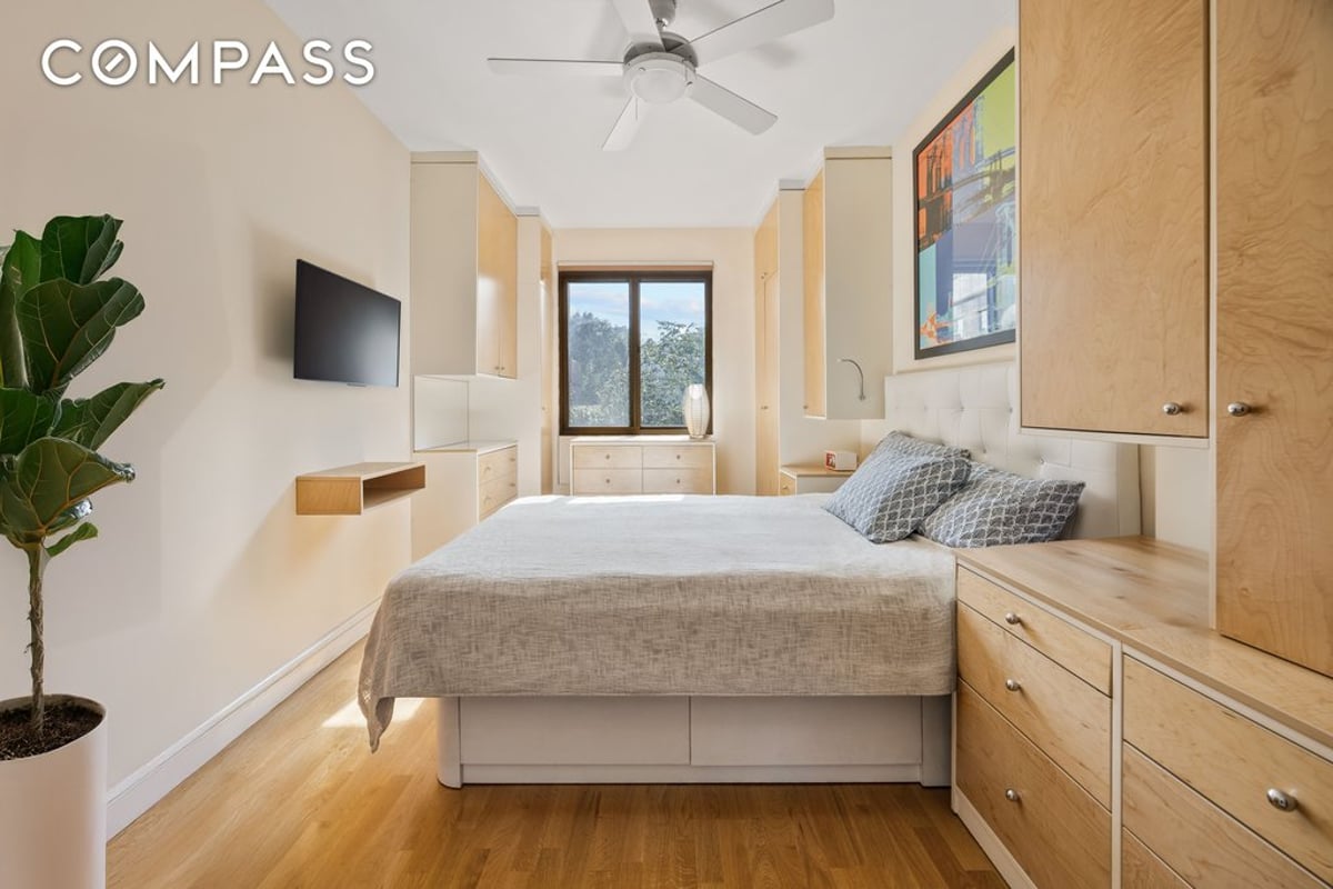 Photo for 500 Fourth Avenue - 500 Fourth Avenue Condominium in Gowanus, Brooklyn