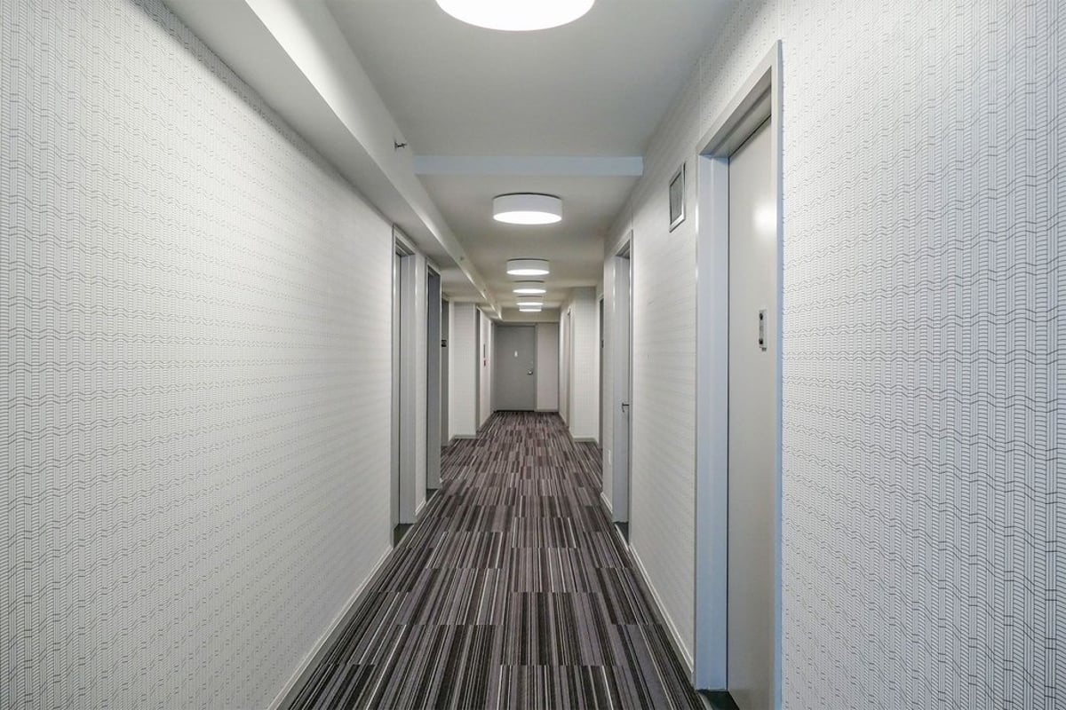 Photo for The Metropolis - 150 East 44th Street Rental Building in Turtle Bay, Manhattan