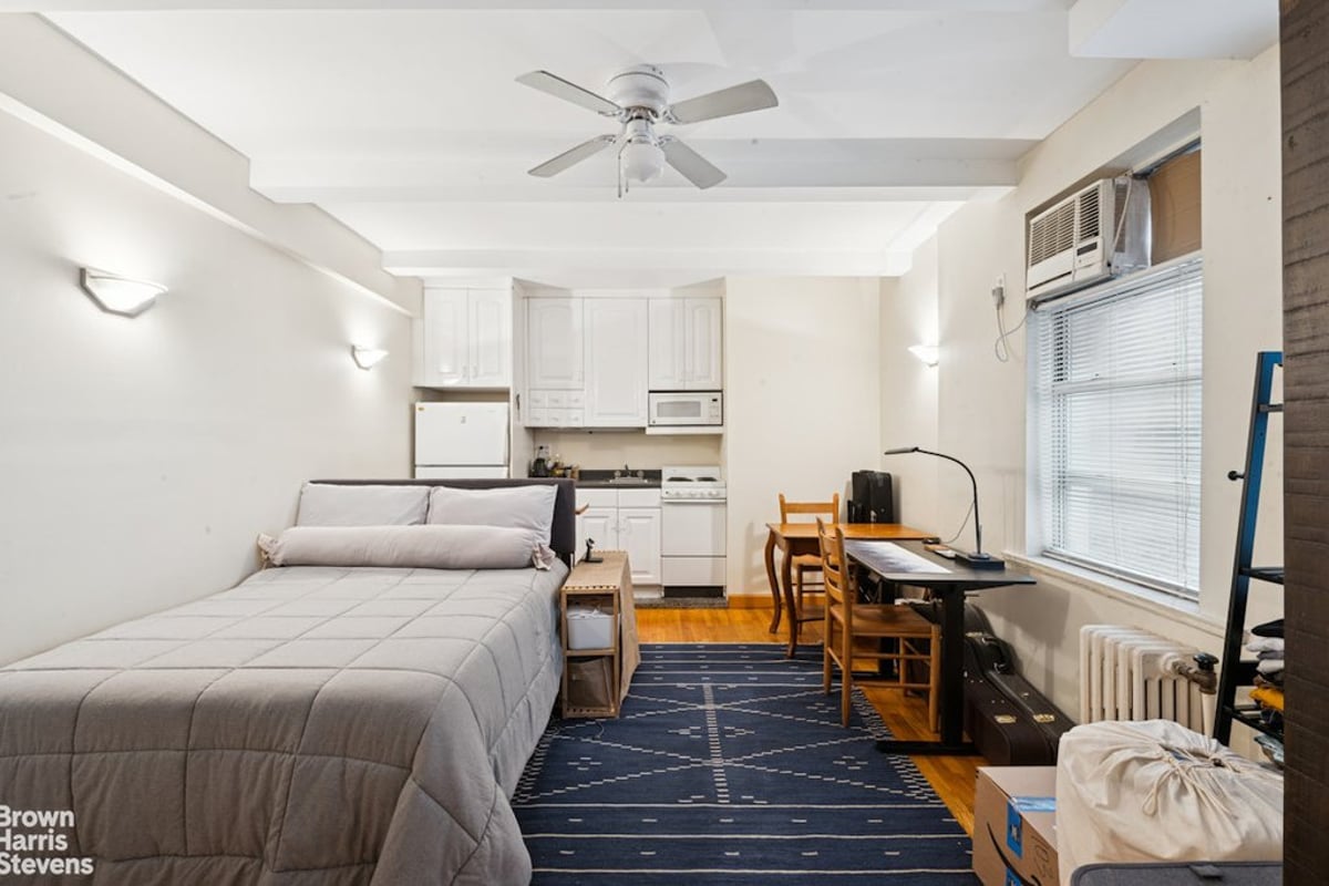 Photo for The Manor - 333 East 43rd Street Cooperative in Turtle Bay, Manhattan