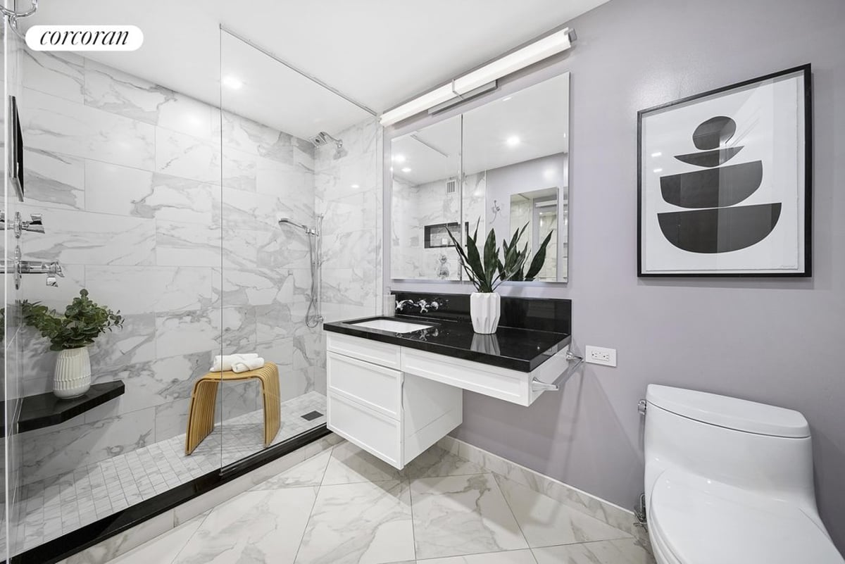 Photo for Crossing 23rd - 121 East 23rd Street Condominium in Gramercy Park, Manhattan