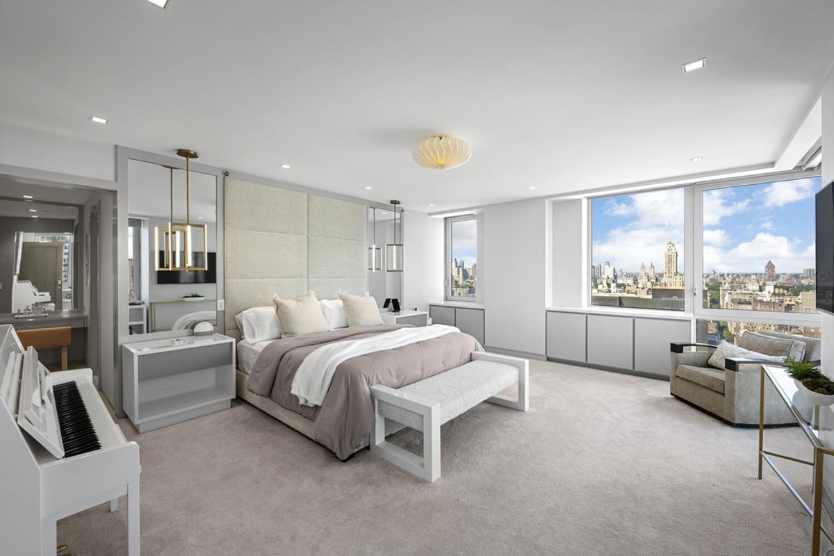 Photo for The Seville - 300 East 77th Street Condominium in Upper East Side, Manhattan