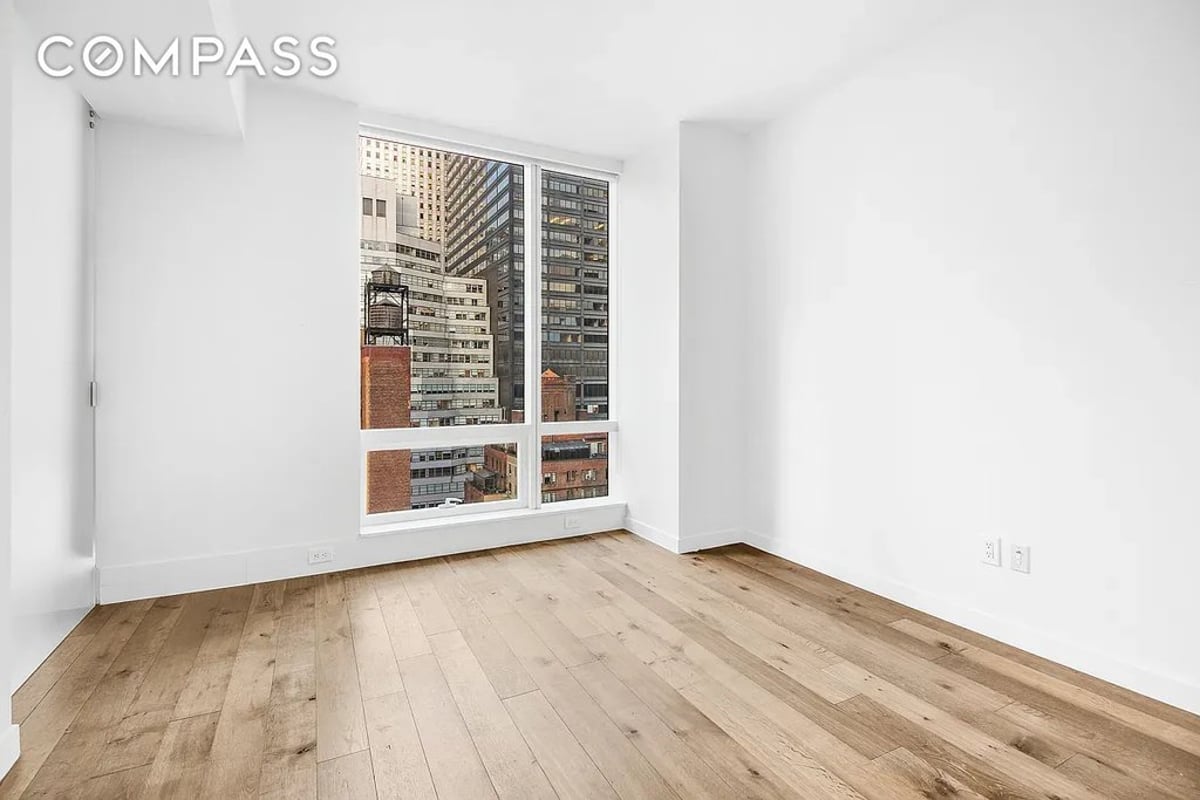 Photo for 325 Lexington Avenue - 325 Lexington Avenue Condominium in Murray Hill, Manhattan