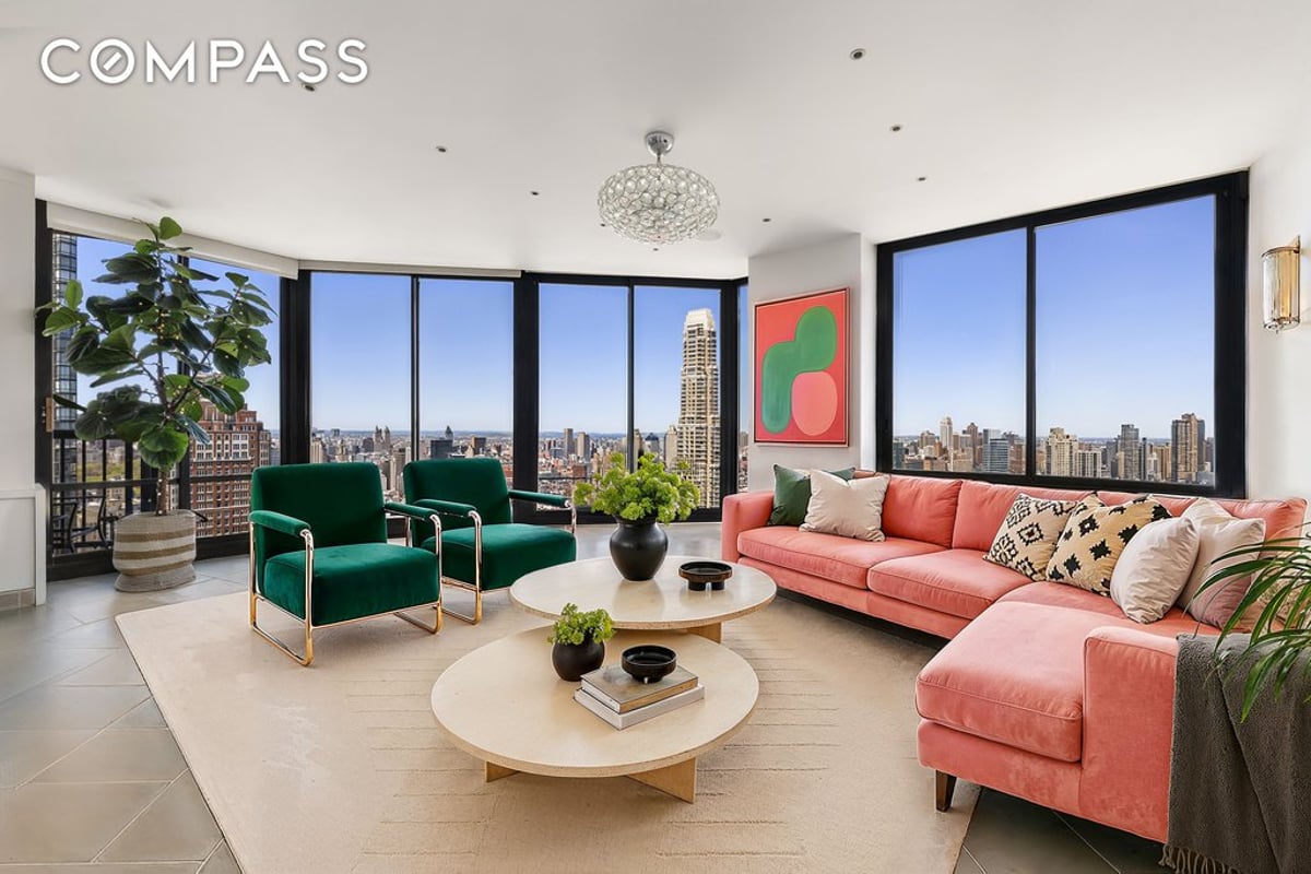 Photo for The Rio - 304 East 65th Street Condominium in Upper East Side, Manhattan