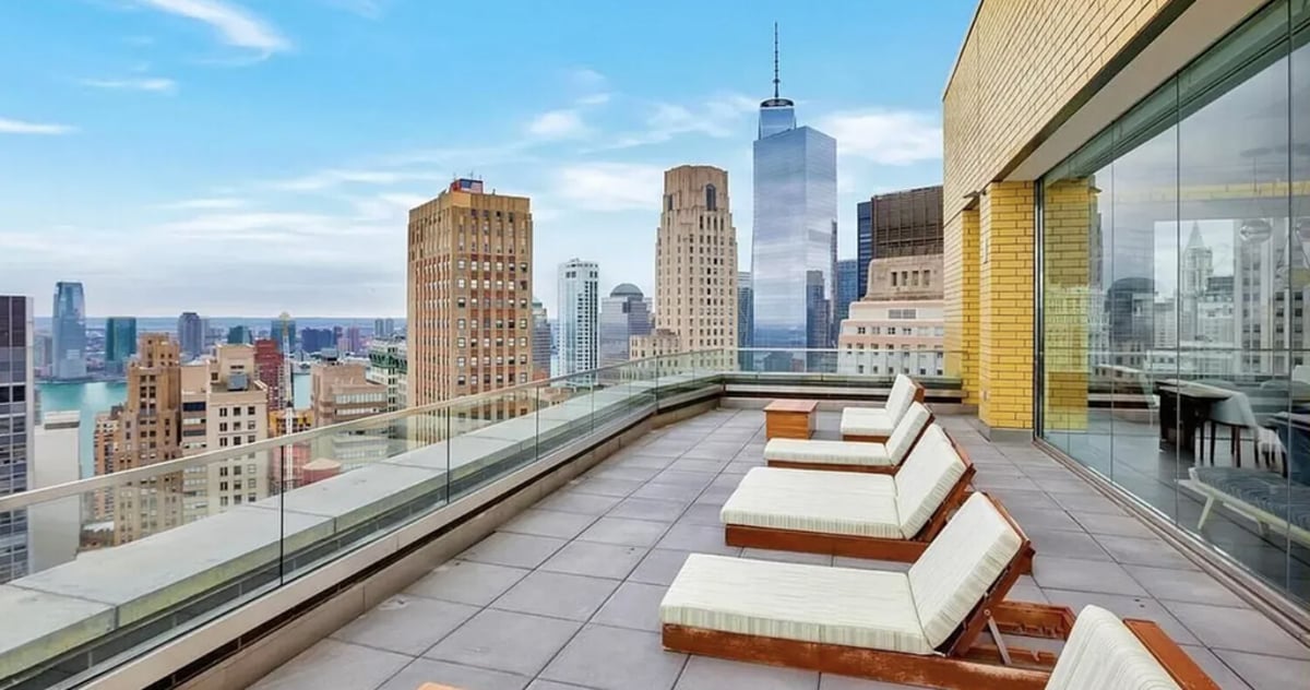 Photo for William Beaver House - 15 William Street Condominium in Financial District, Manhattan