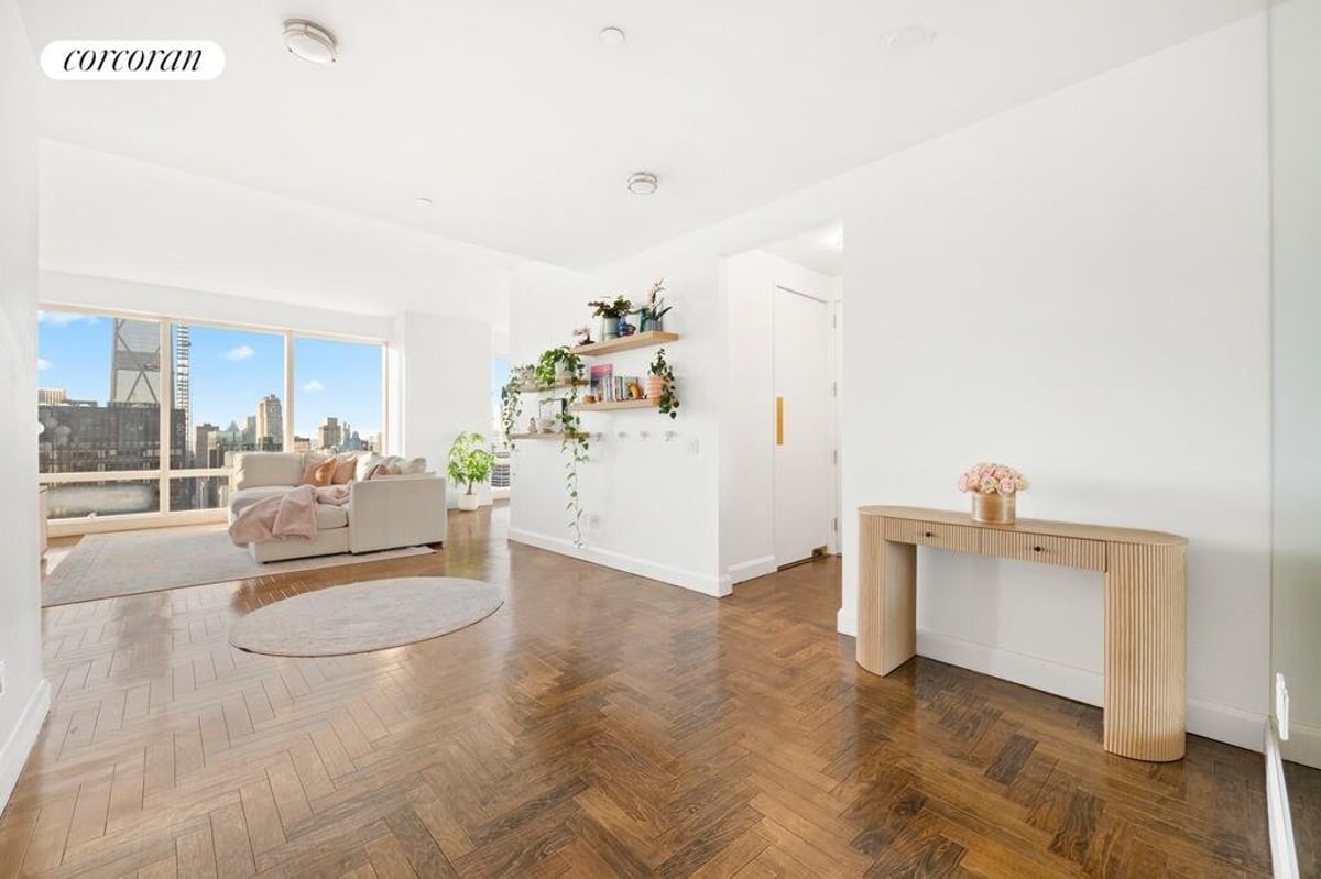 Photo for Trump World Tower - 845 United Nations Plaza Condominium in Midtown East, Manhattan