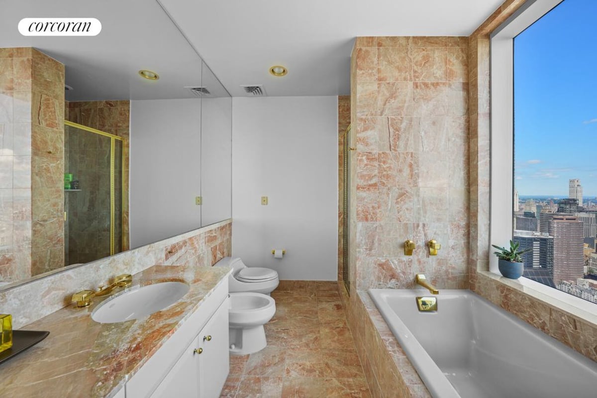 Photo for Trump World Tower - 845 United Nations Plaza Condominium in Midtown East, Manhattan