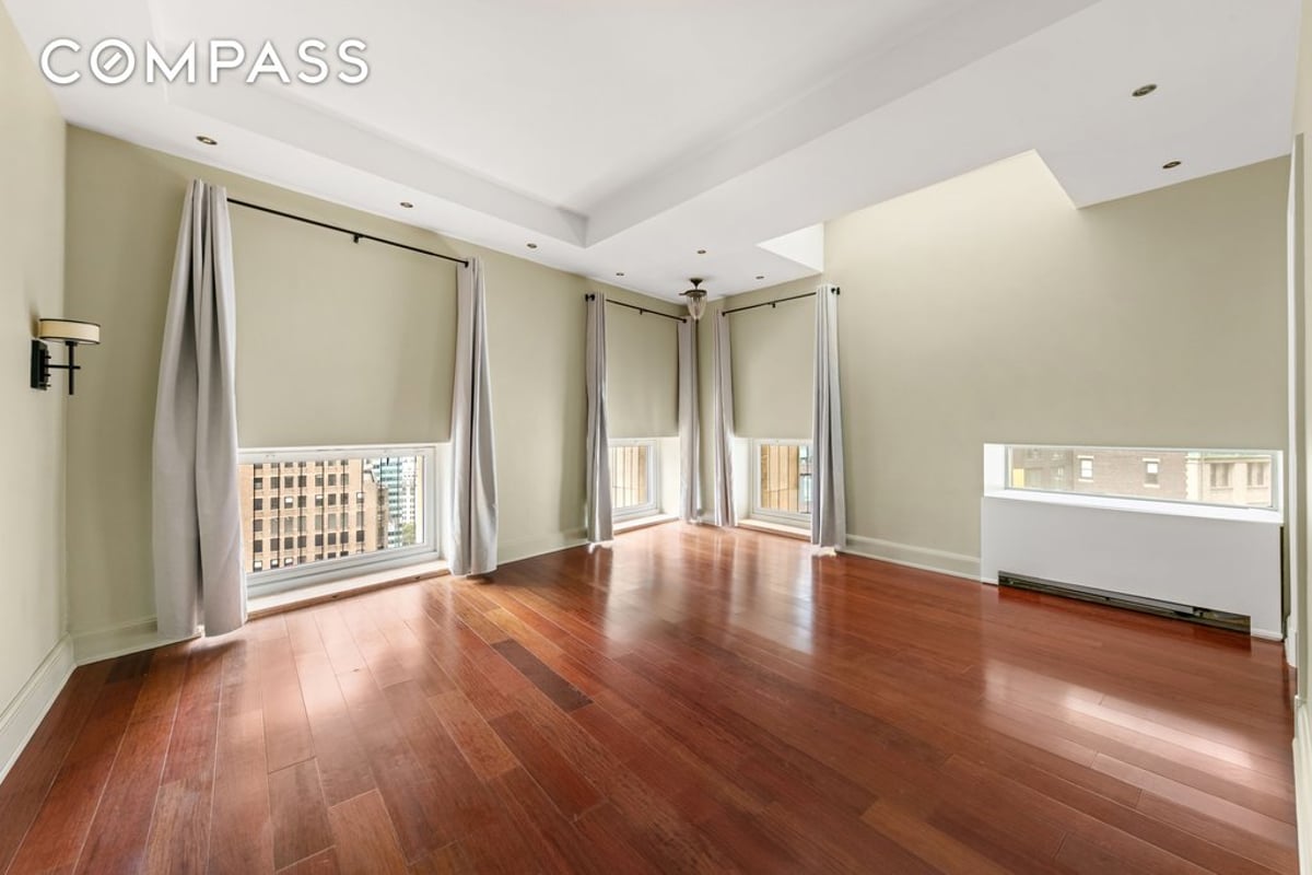 Photo for 3 Hanover Square - 3 Hanover Square Cooperative in Financial District, Manhattan