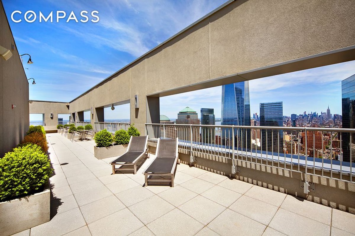 Photo for W Downtown Hotel & Residences - 123 Washington Street Condominium in Financial District, Manhattan