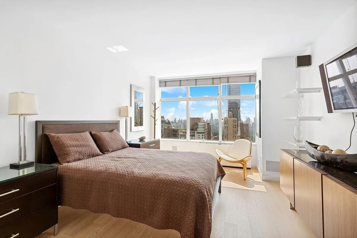 Photo for 3 Lincoln Center - 160 West 66th Street Condominium in Upper West Side, Manhattan