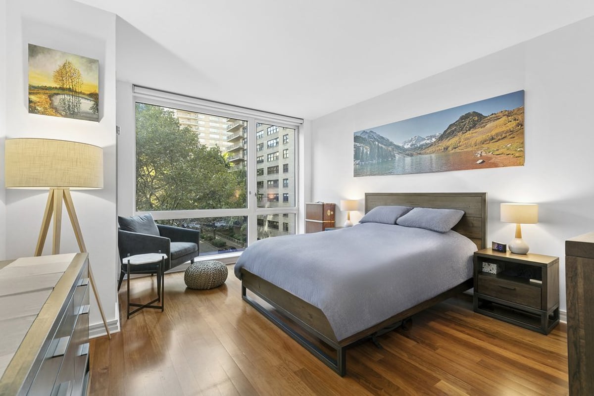 Photo for 200 West End Avenue - 200 West End Avenue Condominium in Upper West Side, Manhattan