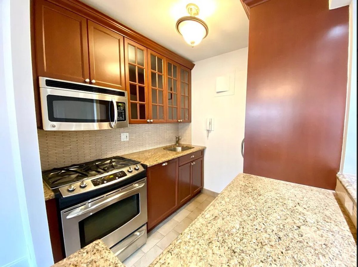 Photo for The Revere - 400 East 54th Street Condominium in Midtown East, Manhattan