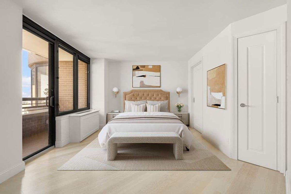 Photo for The Corinthian - 330 East 38th Street Condominium in Murray Hill, Manhattan