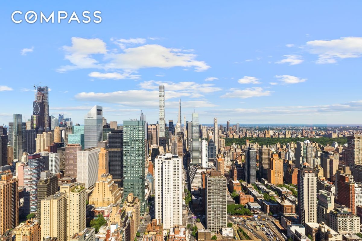 Photo for Sutton Tower - 430 E 58th Street Condominium in Sutton Place, Manhattan