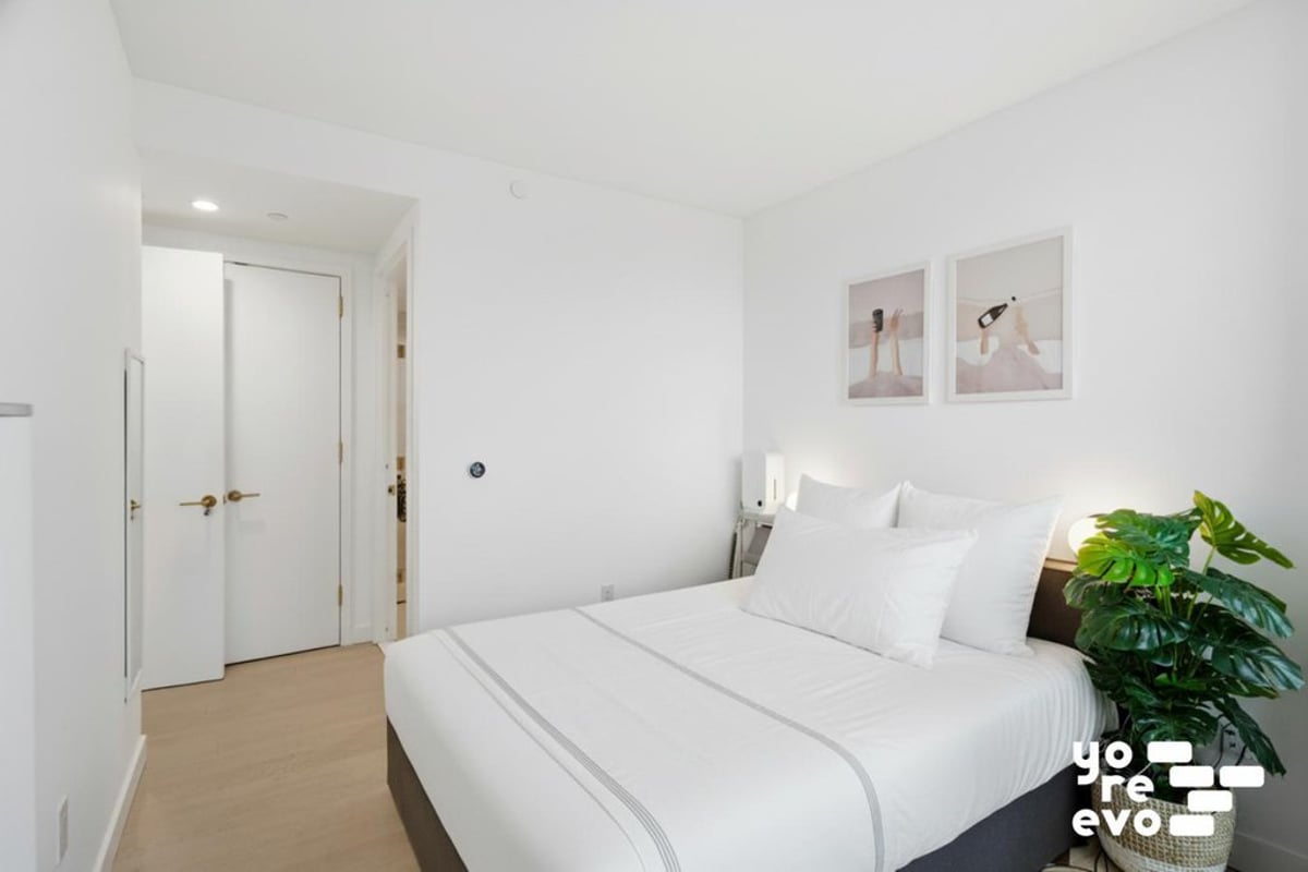 Photo for Skyline Tower - 3 Court Square Condominium in Long Island City, Queens