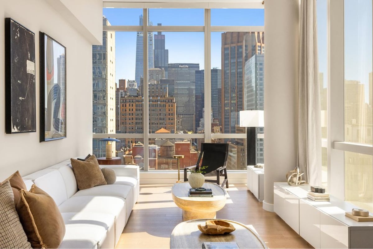 Photo for 400 PARK AVENUE SOUTH - 402 Park Avenue South Mixed Use in NoMad, Manhattan