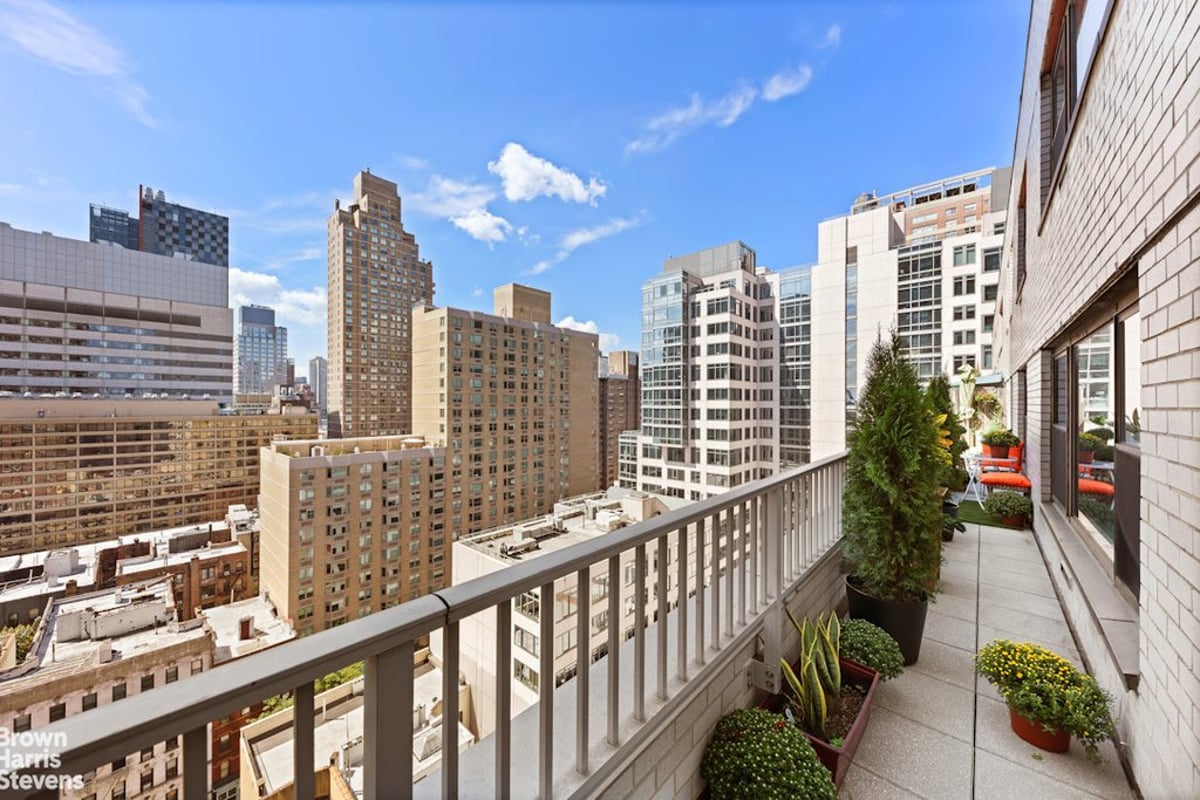 Photo for 420 East 72nd Street - 420 East 72nd Street Cooperative in Upper East Side, Manhattan