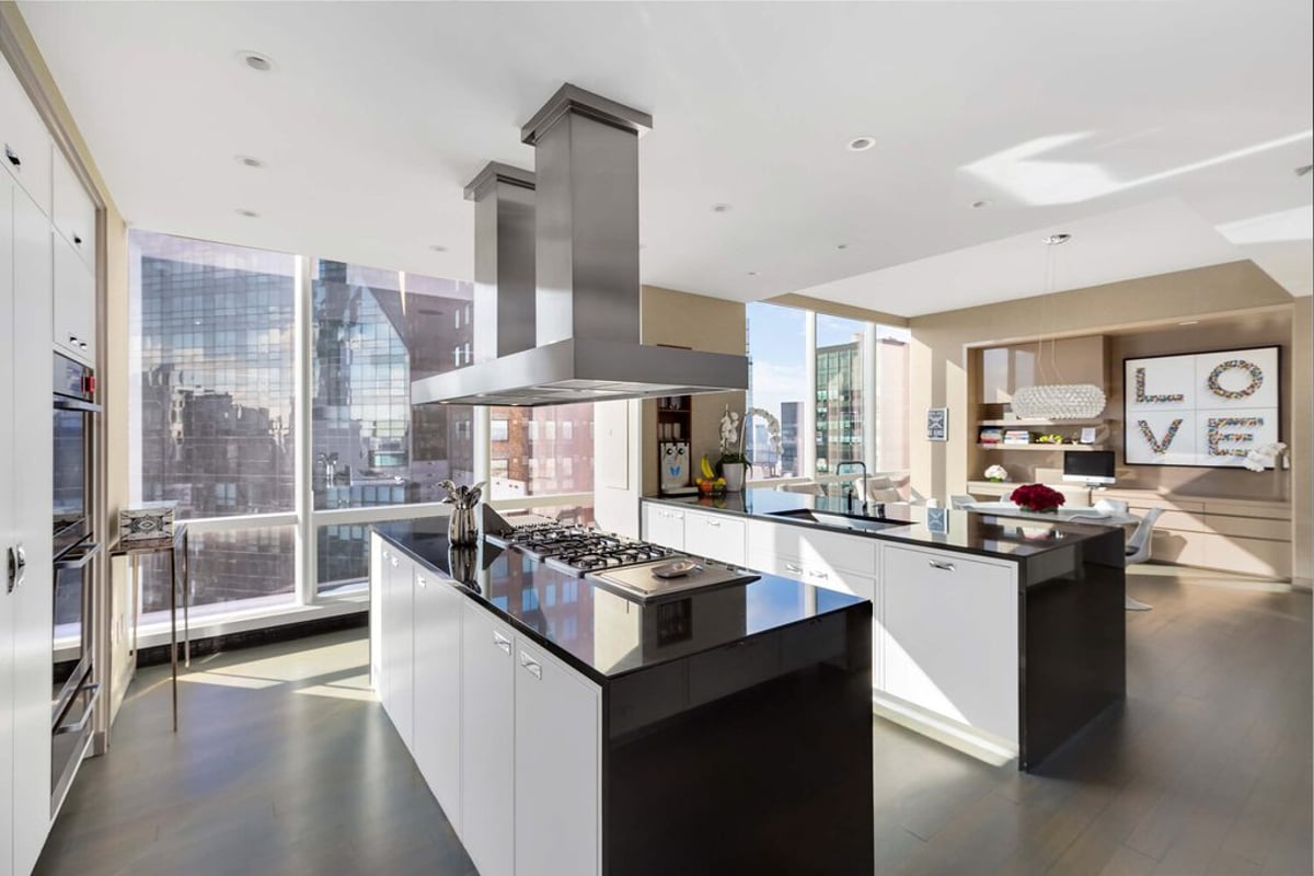 Photo for One57 - 157 West 57th Street Condominium in Midtown, Manhattan