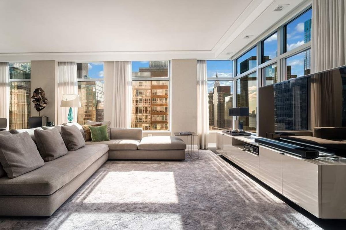 Photo for The Mondrian - 250 East 54th Street Condominium in Midtown East, Manhattan