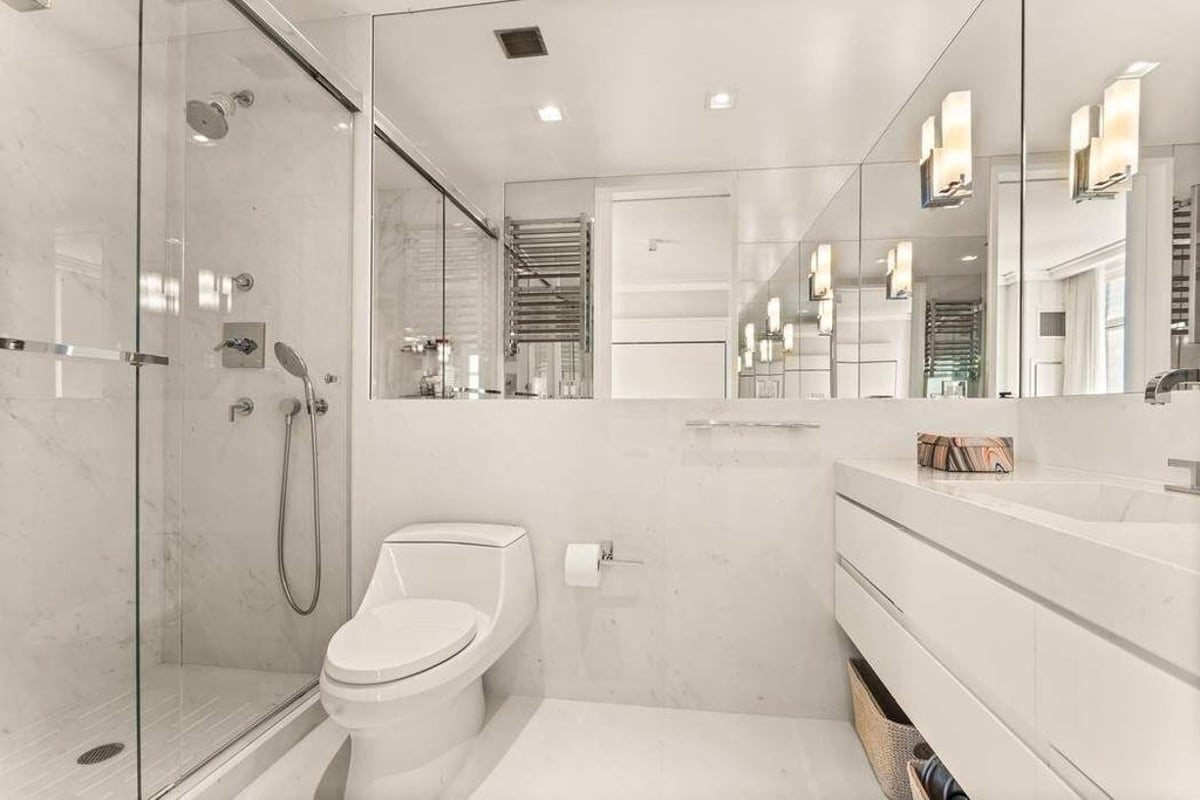 Photo for The Mondrian - 250 East 54th Street Condominium in Midtown East, Manhattan