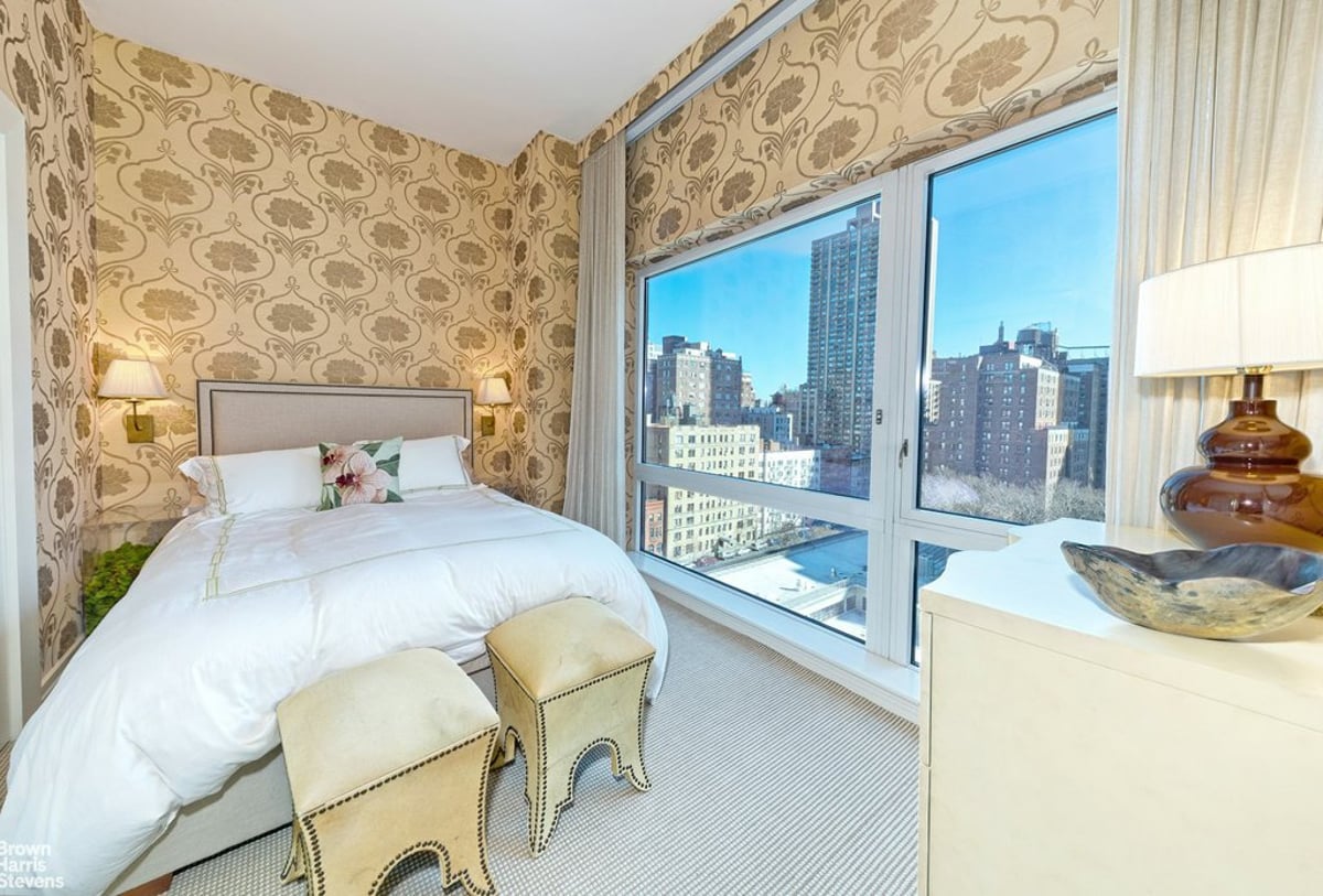 Photo for 200 West End Avenue - 200 West End Avenue Condominium in Upper West Side, Manhattan