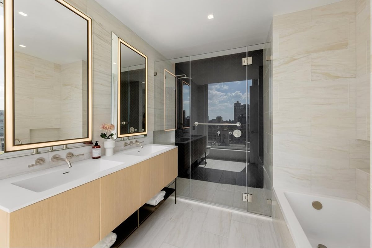 Photo for Maverick - 215 West 28th Street Condominium in Chelsea, Manhattan